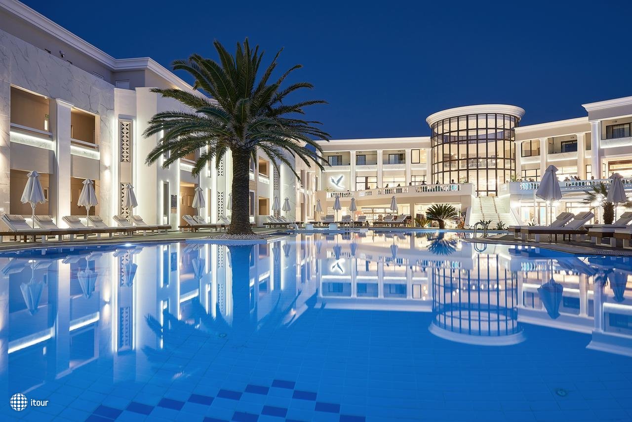 Mythos Palace Resort & Spa 1