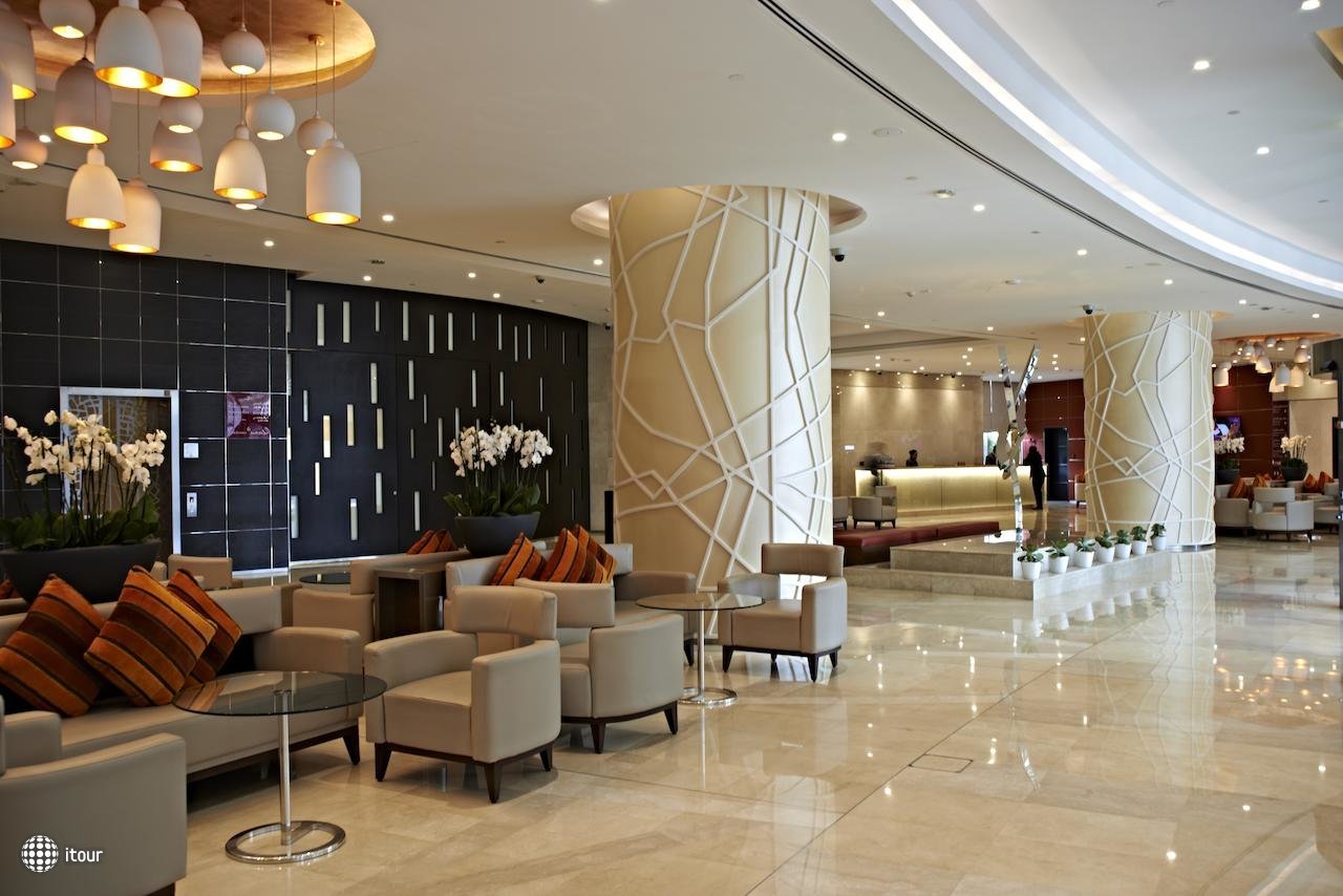 Crowne Plaza Doha 13