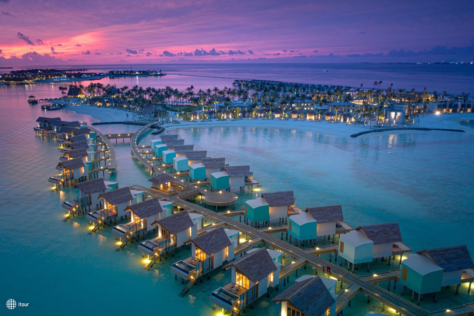 Hard Rock Hotel Maldives 34