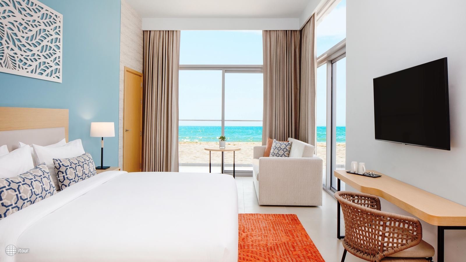 Centara Mirage Beach Resort Dubai 8