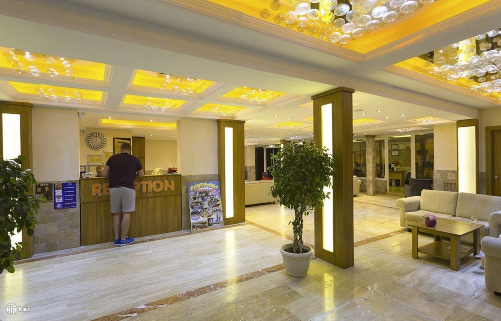 Rich Melissa Hotel 4