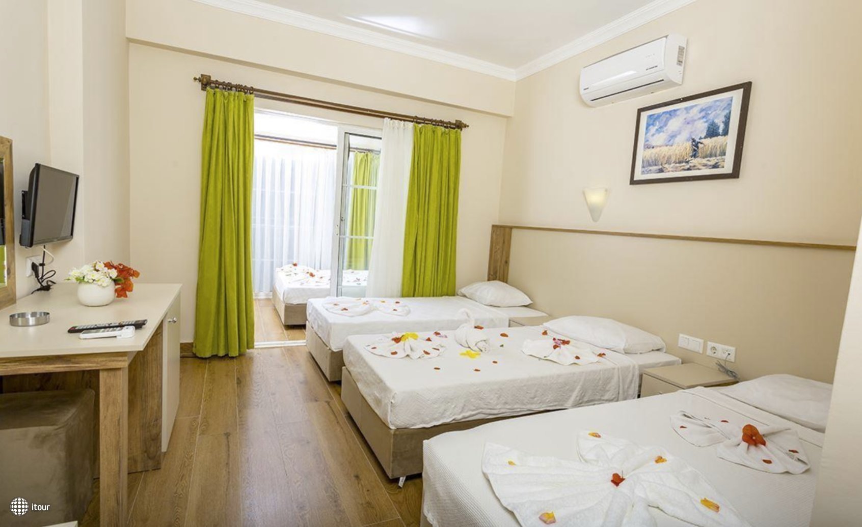 Rich Melissa Hotel 6