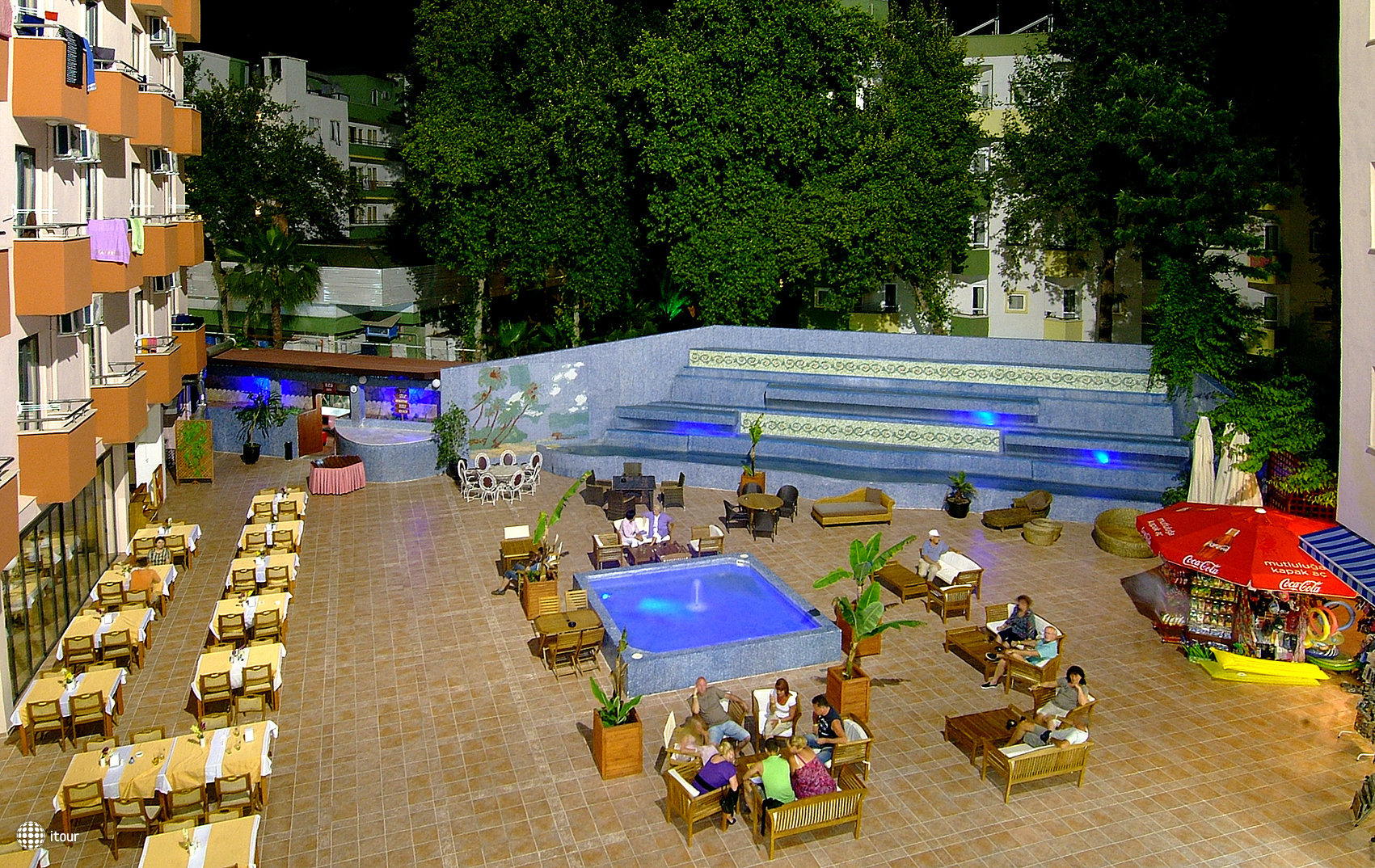 Aqua Plaza Resort 14