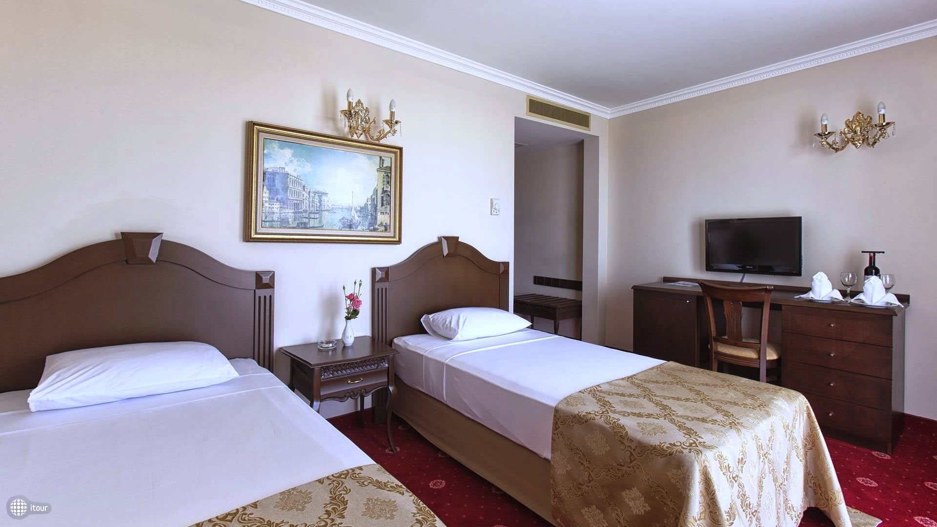 Venezia Palace Deluxe Resort Hotel 3