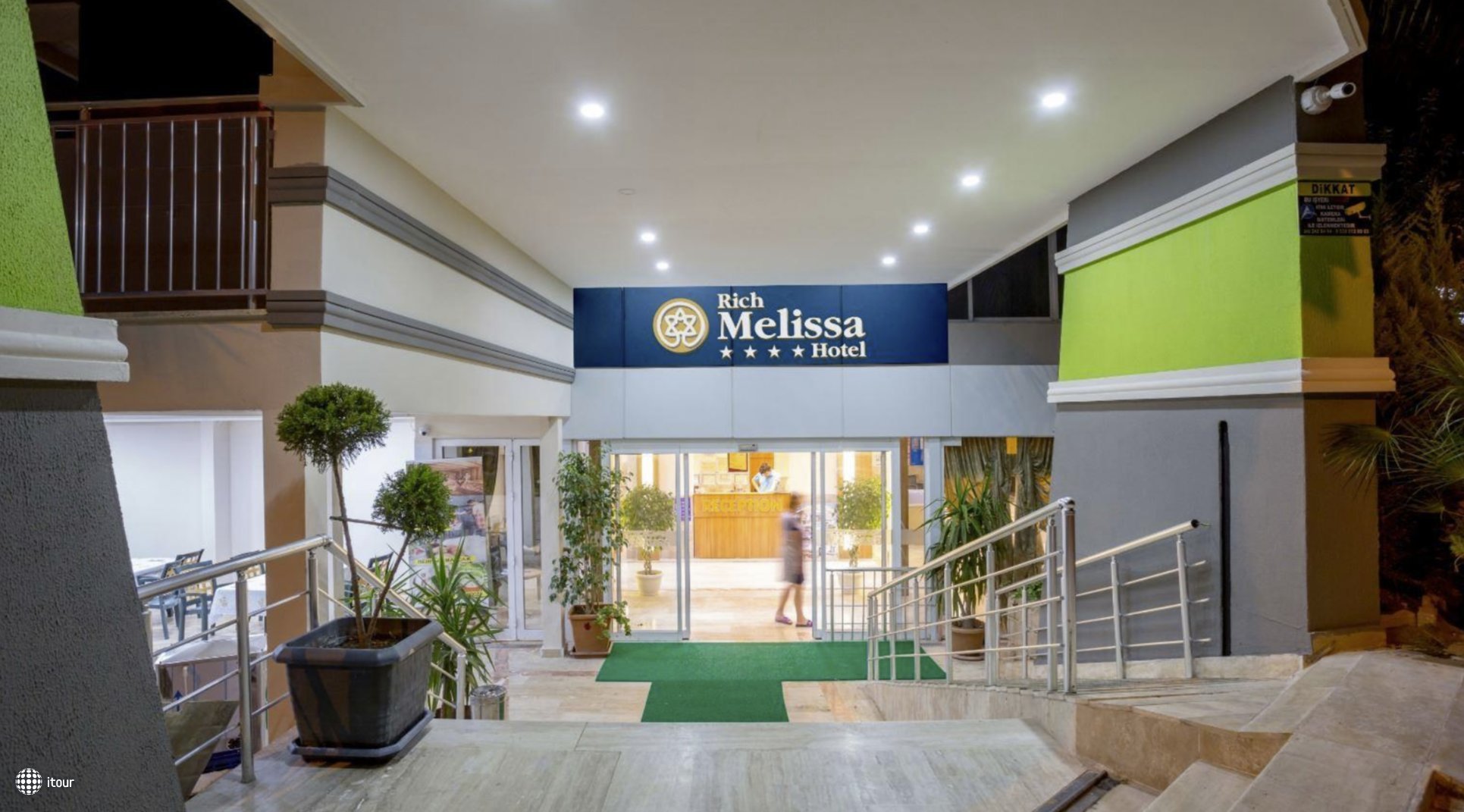 Rich Melissa Hotel 3