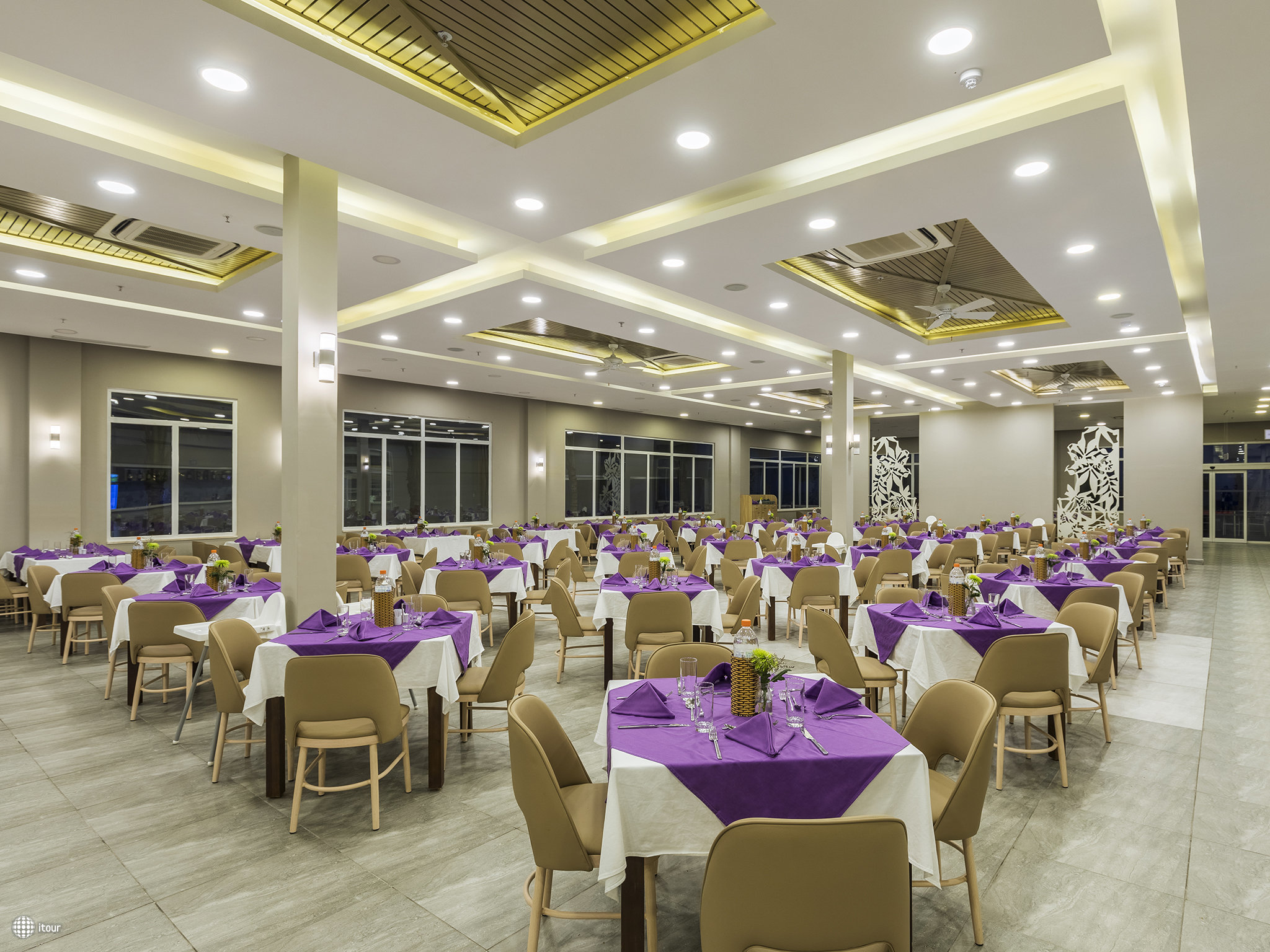 Swandor Cam Ranh Hotels & Resorts 6