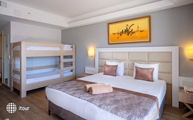 Fore Resort & Spa 8