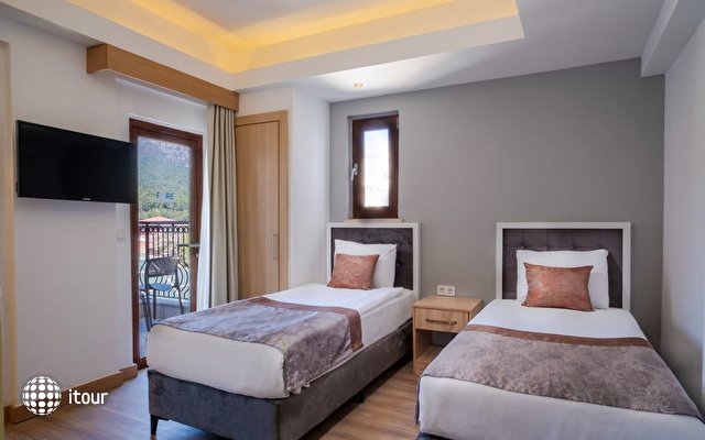 Fore Resort & Spa 9
