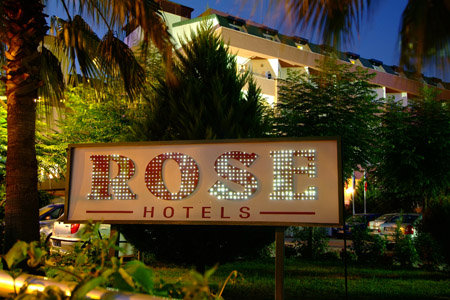 Rose Hotel 15