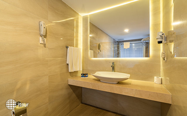 Amara Comfort Kemer 18