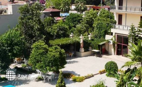 Club Hotel Mira 25