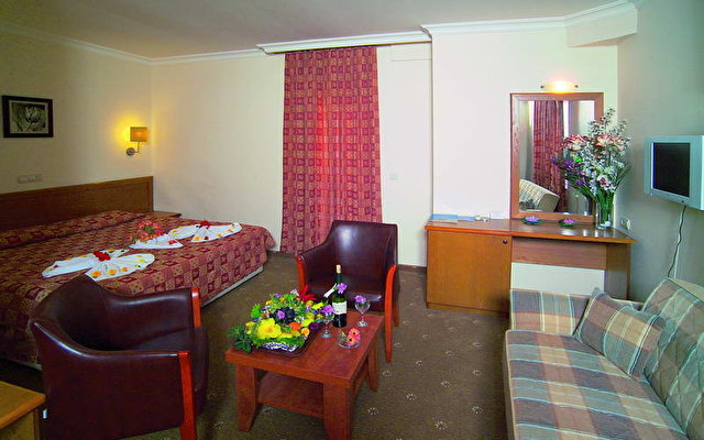 Club Hotel Belpinar 11