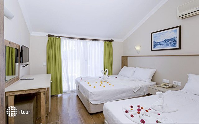 Rich Melissa Hotel 7
