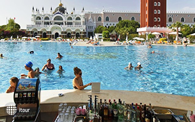 Venezia Palace Deluxe Resort Hotel 5