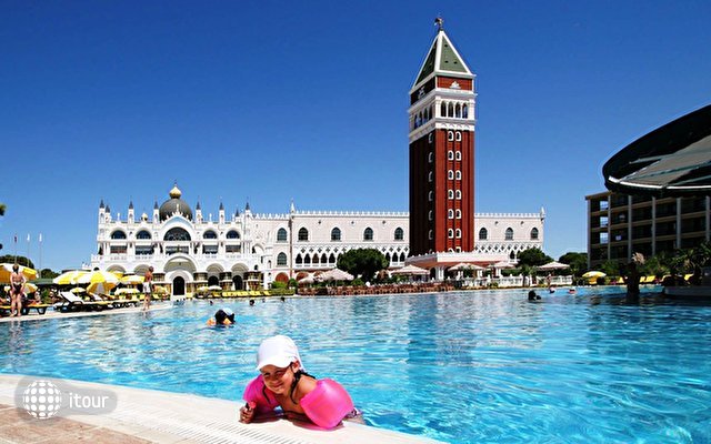 Venezia Palace Deluxe Resort Hotel 24
