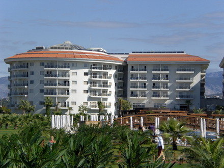 Sea World Resort & Spa 55