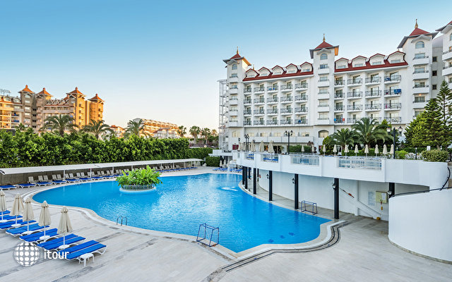 Serenis Hotel 25