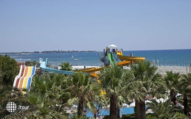 Paloma Oceana Resort 11