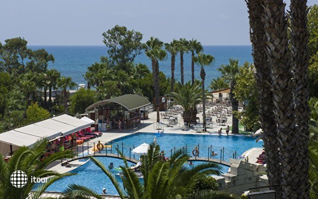 Thalia Beach Resort 66