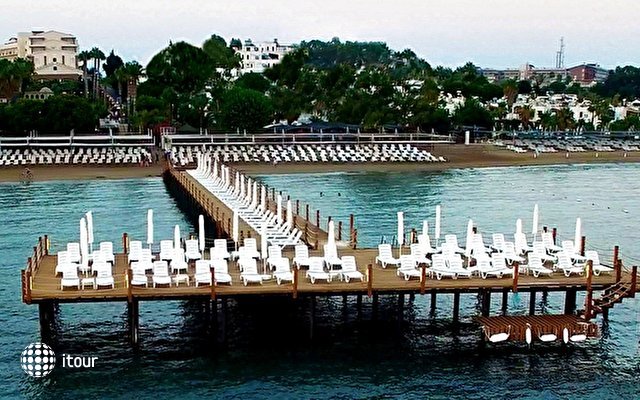 Thalia Beach Resort 12