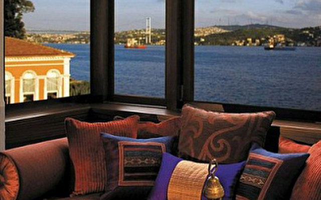 Four Seasons Hotel Istanbul At The Bosphorus  2
