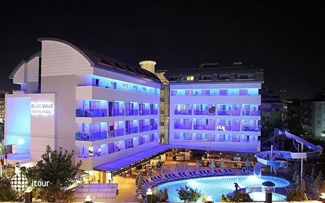 Blue Wave Suite Hotel 3