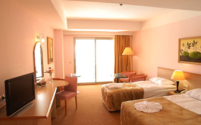 Grand Cortez Resort Hotel & Spa 2