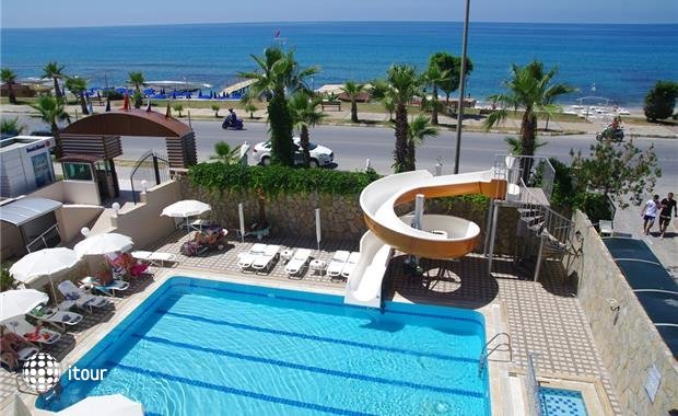 Grand Bayar Beach Hotel 17