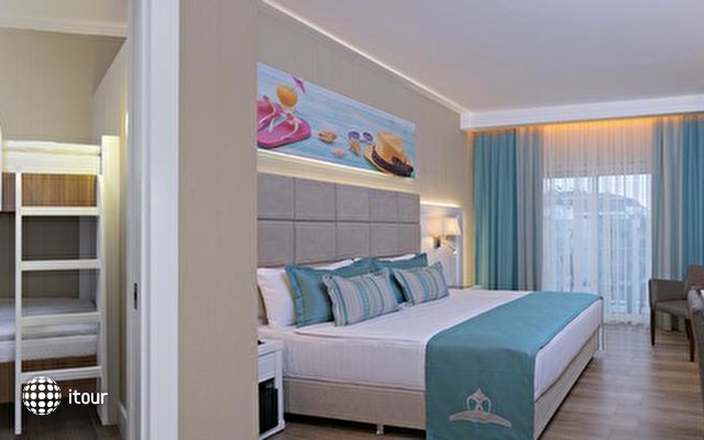 Asia Beach Resort & Spa Hotel 32