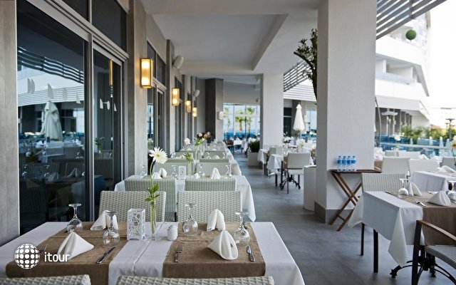 Numa Beach Hotel 7