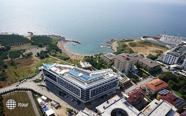 Numa Beach Hotel 1