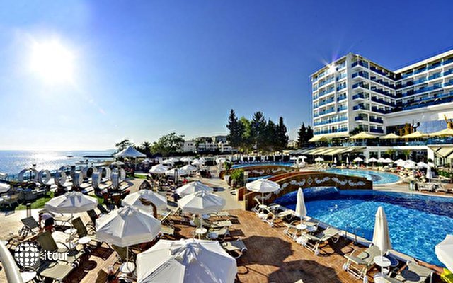 Azur Resort & Spa 22