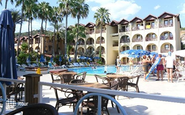Green Paradise Beach Hotel 6
