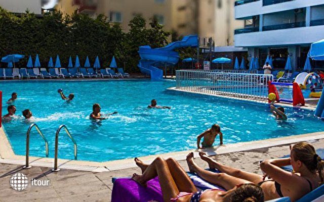 Avena Resort & Spa Hotel (ex. Gold Safran) 6
