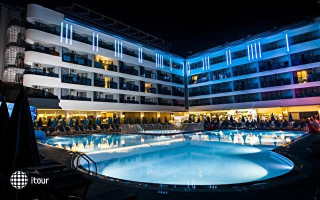 Avena Resort & Spa Hotel (ex. Gold Safran) 2