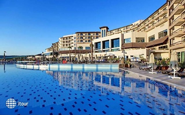 Euphoria Aegean Resort & Spa 4