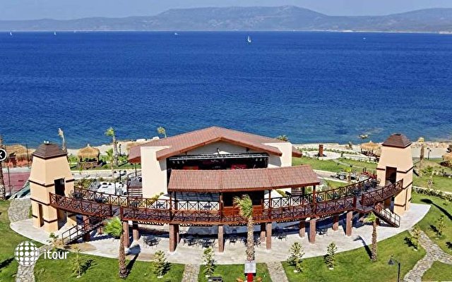 Euphoria Aegean Resort & Spa 5
