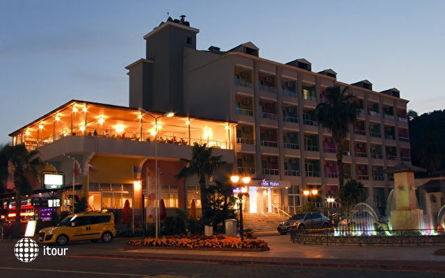 Vela Hotel 4
