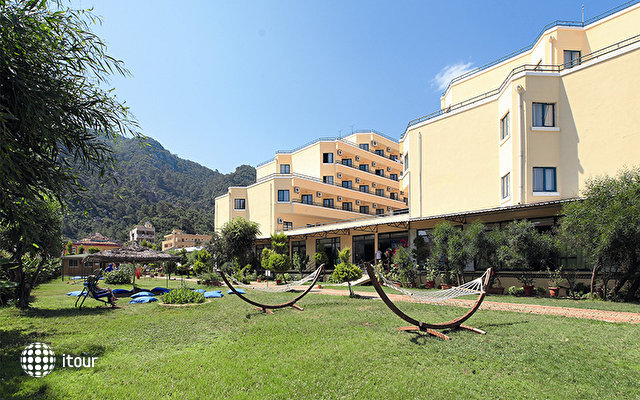 Idas Hotel  4