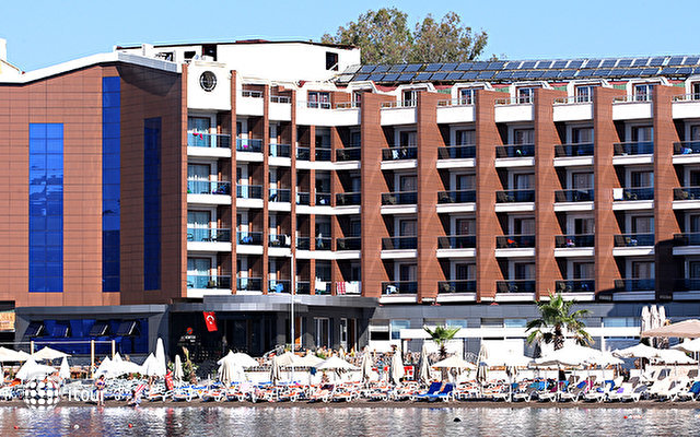 Point Beach Hotel 2