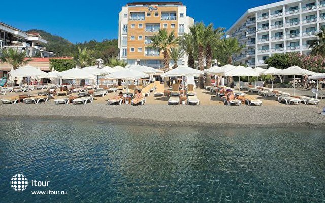 Cettia Beach Resort 5