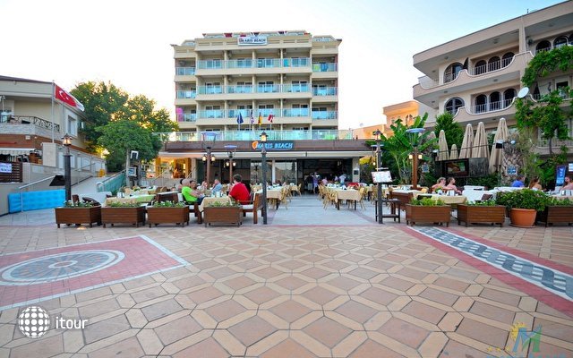 Maris Beach Hotel 22