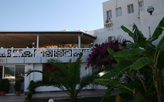 Bal Beach Hotel 13