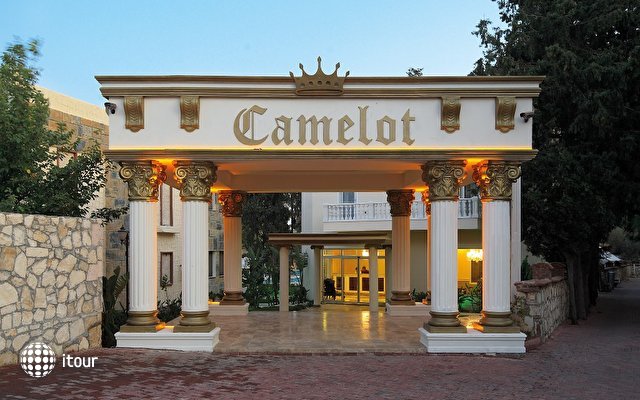 Camelot Boutique & Beach 1