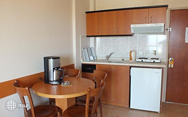 Tuntas Family Suites Kusadasi 14