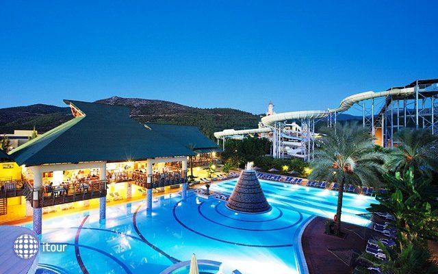 Aqua Fantasy Aquapark Hotel & Spa 71