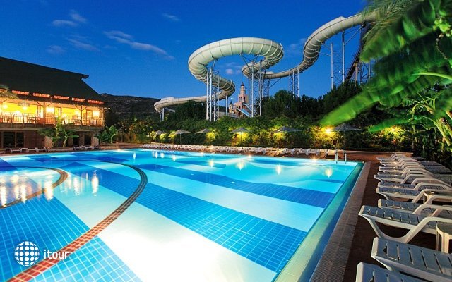 Aqua Fantasy Aquapark Hotel & Spa 75