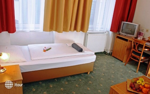 Hotel Donauwalzer 27