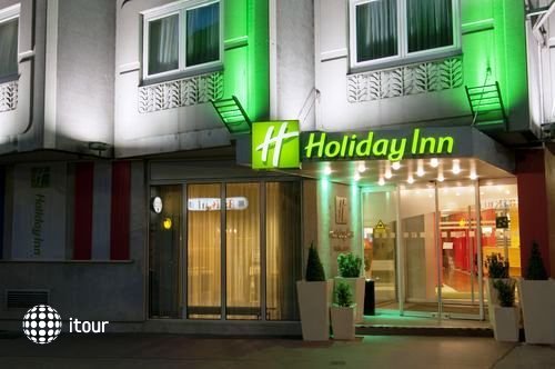 Holiday Inn City 18