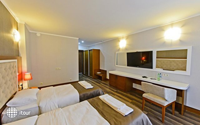 Hotel 19 13